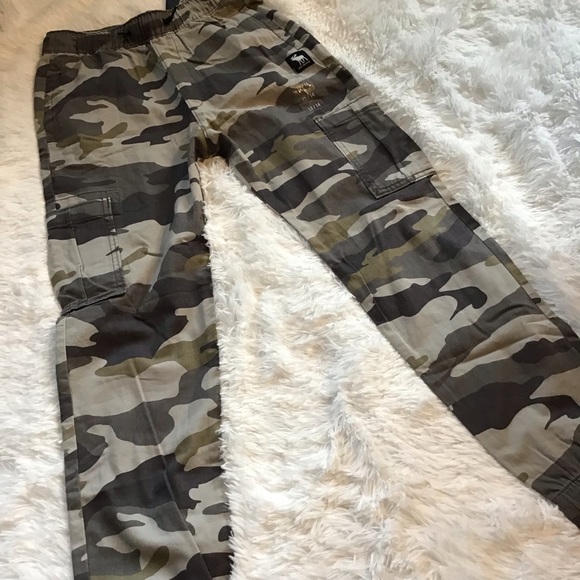 NWT Abercrombie Kids Camo Joggers 13/14 - Picture 3 of 3